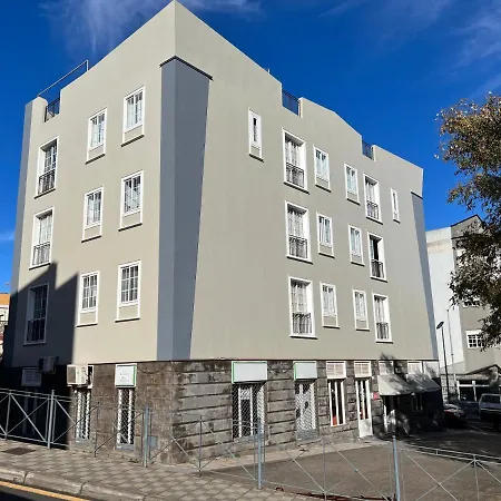 Deluxe 8 Apartament *